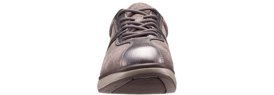 エマ・グレイの宝石